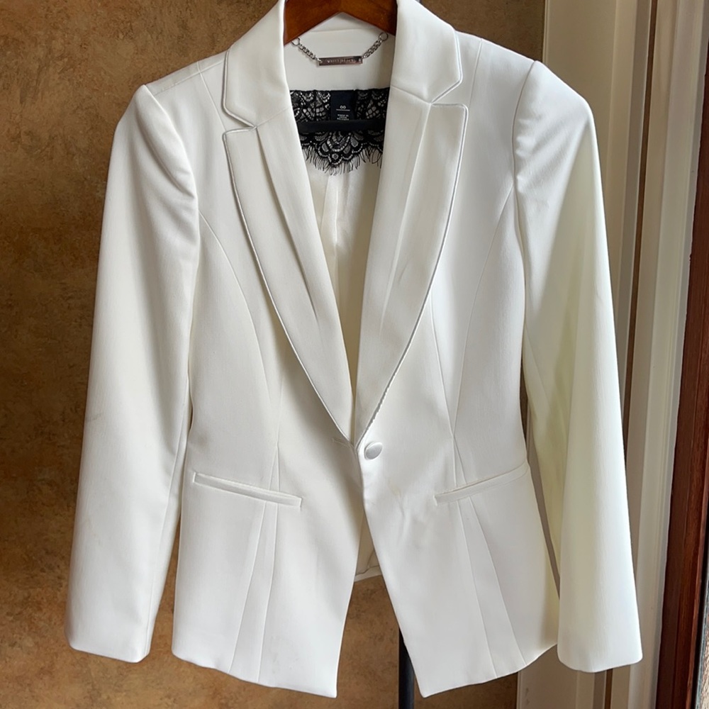 White House black market women’s blazer